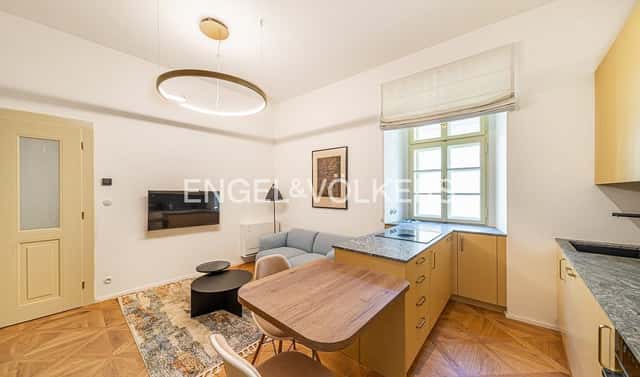 Pronájem bytu 2+kk 39 m², Nosticova, Praha 1 – Malá Strana