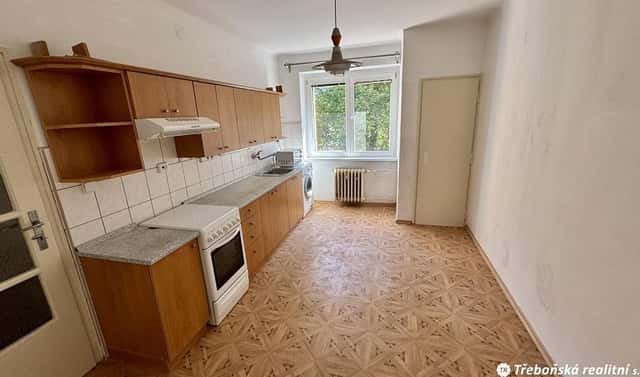 Prodej bytu 2+1 52 m², Nádražní, Třeboň – Třeboň II, okres Jindřichův Hradec