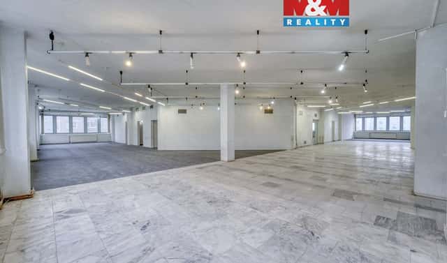 Pronájem obchodních prostor 641 m², alej Svobody, Plzeň – Severní Předměstí, okres Plzeň-město