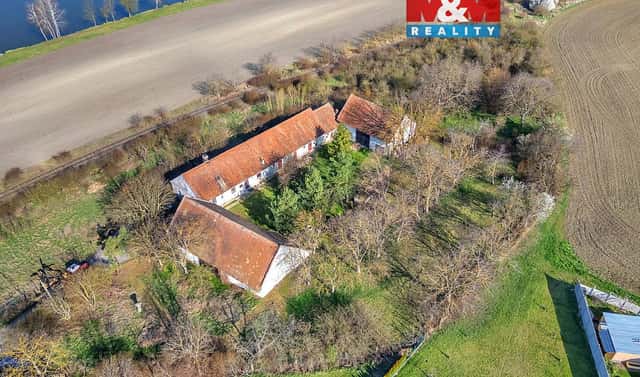 Prodej domu 253 m² s pozemkem 9 482 m², Pod Strání, Chrudim – Chrudim IV