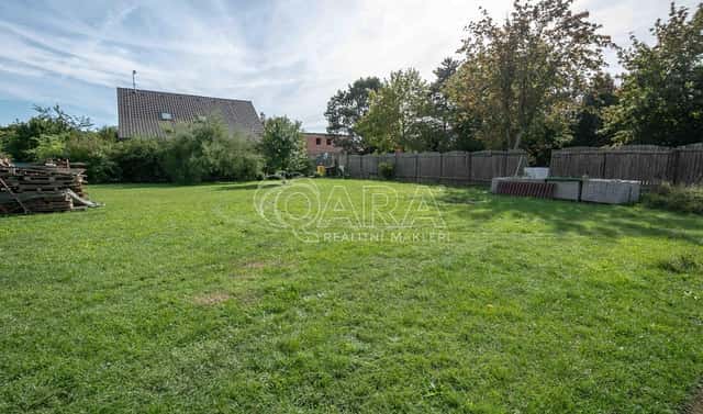 Prodej stavebního pozemku 599 m², Vodolská, Úžice, okres Mělník