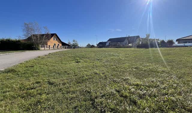 Prodej stavebního pozemku 713 m², Nové Sídliště, Strmilov, okres Jindřichův Hradec
