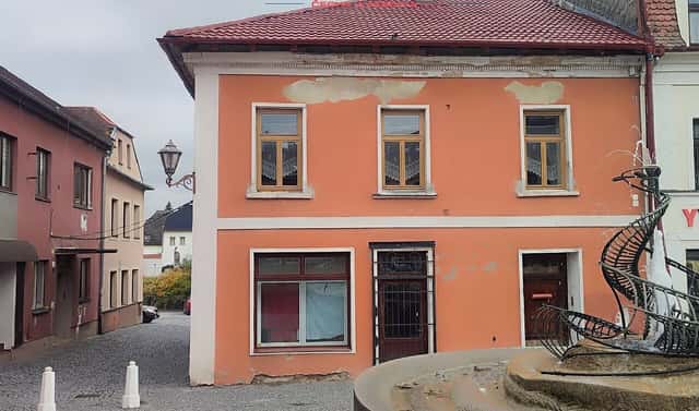 Prodej domu 180 m² s pozemkem 300 m², náměstí Míru, Svitavy – Město