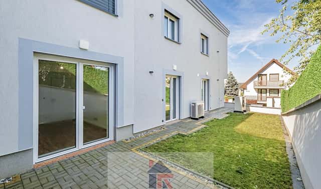 Prodej bytu 4+kk 266 m², Pod lesem, Praha 4 – Komořany