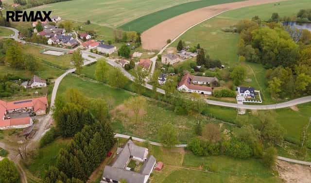 Prodej stavebního pozemku 32 591 m², Jindřichův Hradec