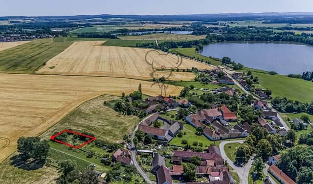 Prodej stavebního pozemku 645 m², Dívčice – Česká Lhota, okres České Budějovice