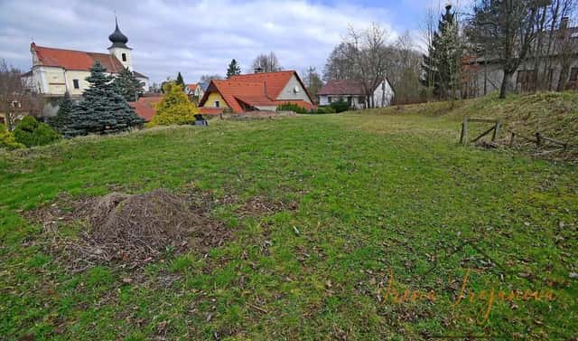 Prodej stavebního pozemku 1 040 m², Benešov – Okrouhlice