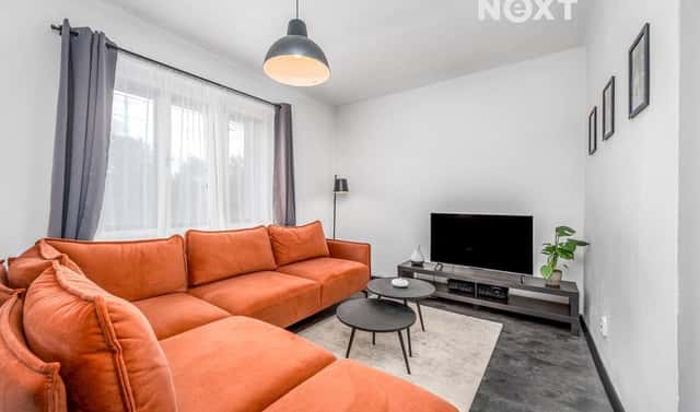 Prodej domu 250 m² s pozemkem 611 m², Zvoleněves, okres Kladno