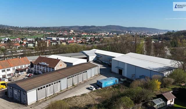 Pronájem skladovacích prostor 1 045 m², Pivovarská, Králův Dvůr – Popovice, okres Beroun