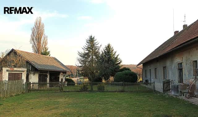 Prodej domu 405 m² s pozemkem 2 574 m², Klamoš, okres Hradec Králové
