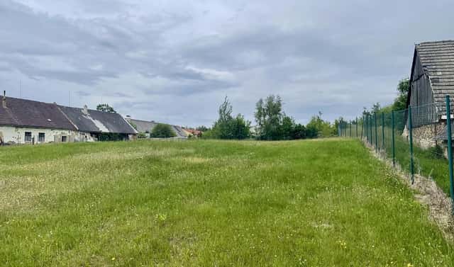Prodej stavebního pozemku 3 756 m², Ke Škole, Jindřichův Hradec – Radouňka