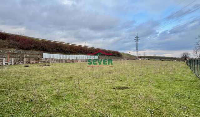 Prodej pole 11 088 m², Mlékojedy, okres Litoměřice