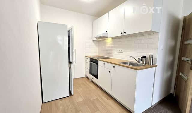 Pronájem bytu 2+kk 40 m², Vodárenská, Kladno – Kročehlavy