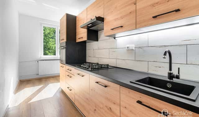 Pronájem bytu 3+1 84 m², Závodu míru, Sokolov