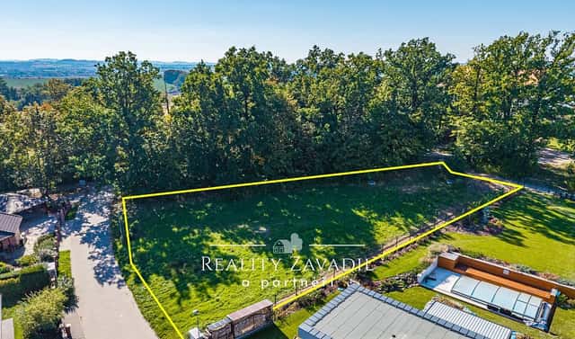 Prodej stavebního pozemku 2 063 m², Benešov – Mariánovice