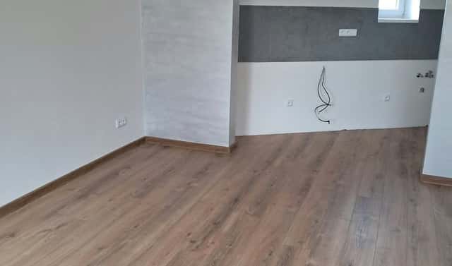 Prodej bytu 2+kk 55 m², Závodu míru, Karlovy Vary – Stará Role