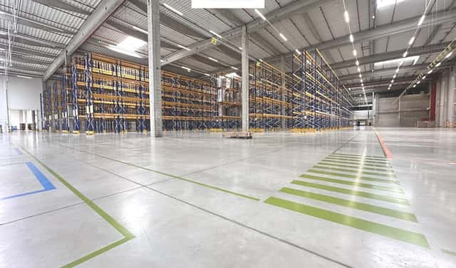 Pronájem výrobních prostor 10 000 m², Ostrov – Dolní Žďár, okres Karlovy Vary