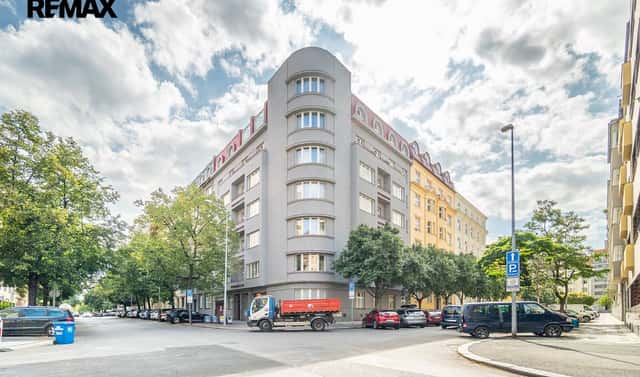 Pronájem bytu 1+kk 25 m², Lucemburská, Praha 3 – Vinohrady