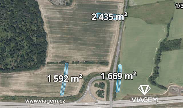 Prodej pole 8 230 m², Praha 4