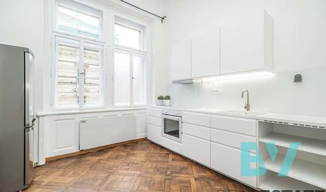 Prodej bytu 2+kk 43 m², Zborovská, Praha 5 – Smíchov