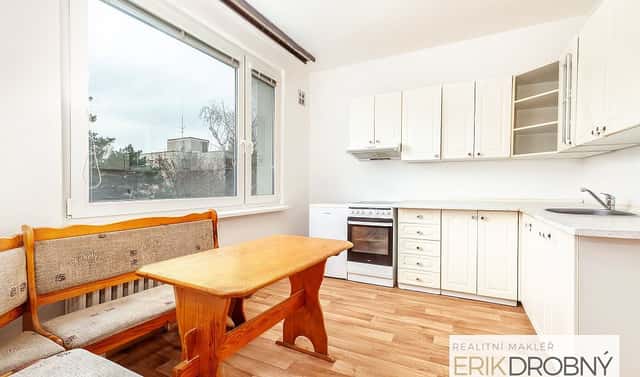 Pronájem bytu 2+1 40 m², Na Lužci, Lázně Bohdaneč, okres Pardubice