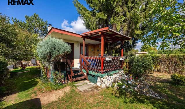 Prodej chaty/chalupy 22 m² s pozemkem 400 m², Pardubice