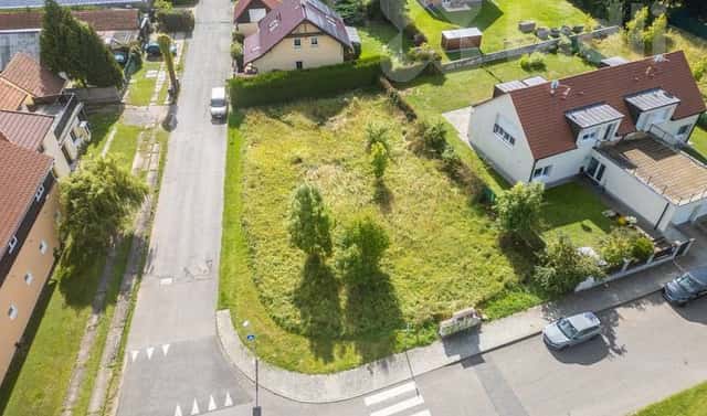 Prodej stavebního pozemku 784 m², Jesenice, okres Praha-západ