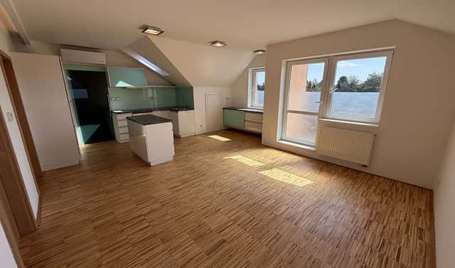 Prodej bytu 3+kk 74 m², Revoluční, Šestajovice, okres Praha-východ
