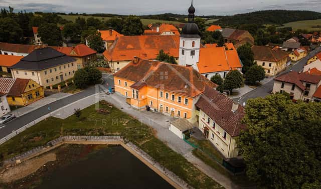 Prodej komerčního objektu (jiného typu) 718 m², Mírové nám., Chudenice, okres Klatovy