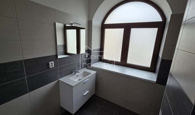 Pronájem bytu 3+kk 76 m², Sopřeč, okres Pardubice