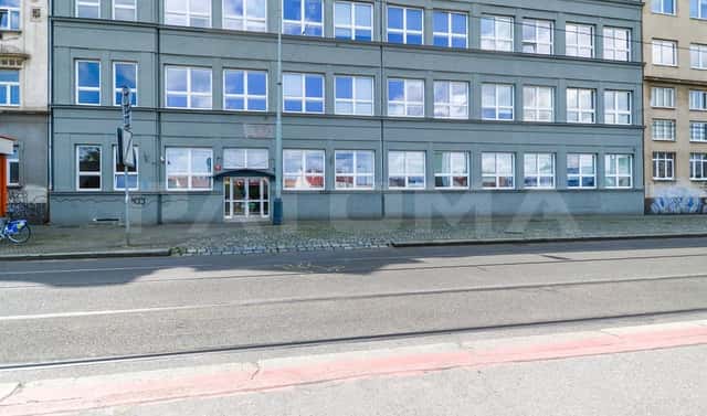 Pronájem kanceláře 1 400 m², Na žertvách, Praha 8 – Libeň
