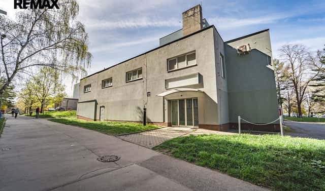 Pronájem obchodních prostor 661 m², Hviezdoslavova, Praha 4 – Háje