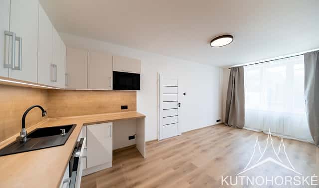 Prodej bytu 2+kk 40 m², Spojovací, Praha 3 – Žižkov