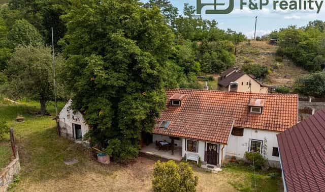 Prodej domu 290 m² s pozemkem 2 690 m², Borotice – Hubenov, okres Příbram