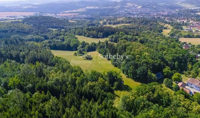 Prodej stavebního pozemku 32 989 m², Český Krumlov – Vyšný