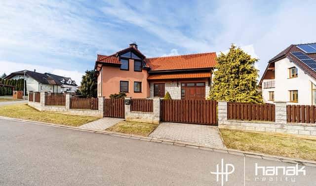 Pronájem domu 276 m² s pozemkem 854 m², Doloplazy, okres Olomouc