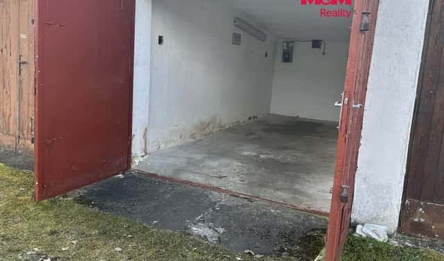 Prodej garáže, 14 m2, Univerzitní, Plzeň, Plzeň – Jižní Předměstí, okres Plzeň-město