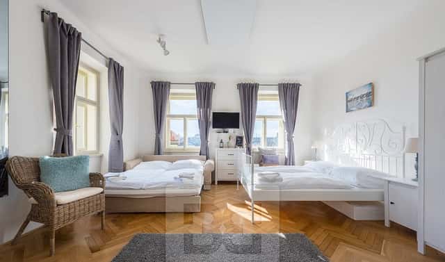 Pronájem bytu 1+kk 47 m², Cihelná, Praha 1 – Malá Strana