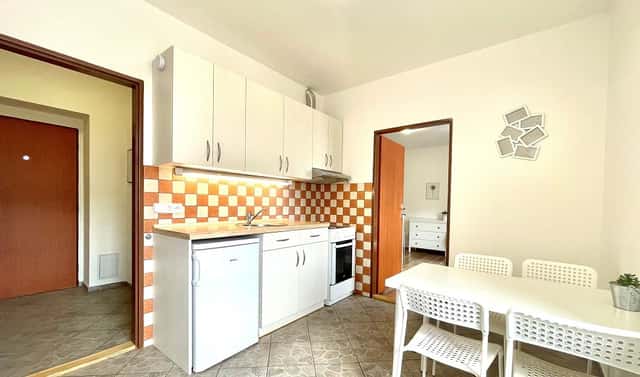 Pronájem bytu 1+1 35 m², Radlická, Praha 5 – Smíchov