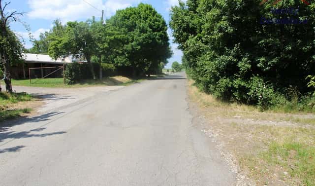 Prodej stavebního pozemku 1 005 m², Karlštejnská, Roblín, okres Praha-západ