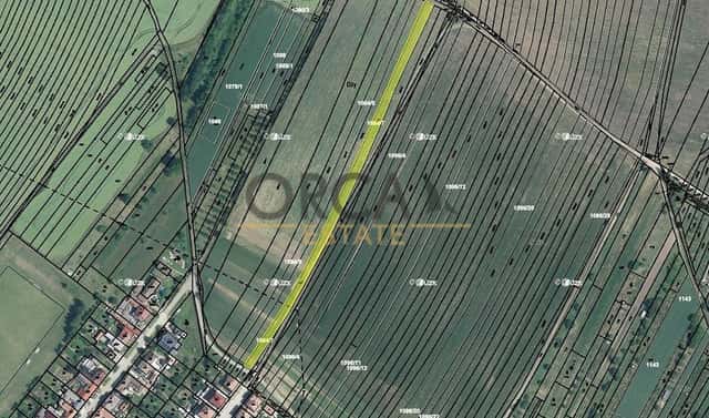 Prodej pole 2 572 m², Domanín, okres Hodonín