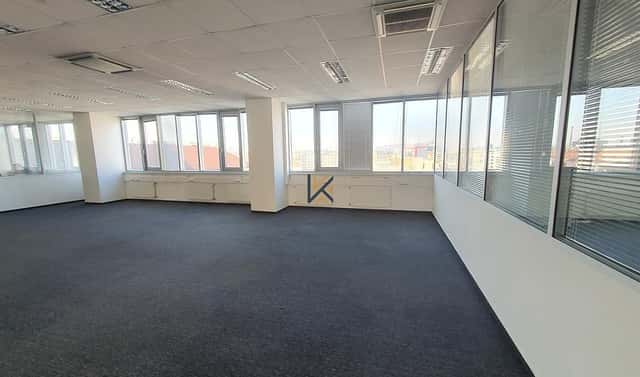 Pronájem kanceláře 285 m², Jankovcova, Praha 7 – Holešovice
