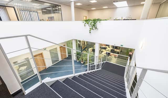 Pronájem obchodních prostor 1 030 m², Na Radosti, Praha 5 – Zličín