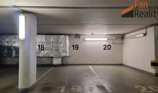 Prodej garáže 12 m2 ulice Na Neklance, Na Neklance, Praha 5 – Smíchov