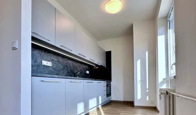 Pronájem bytu 2+1 56 m², Střimelická, Praha 4 – Záběhlice