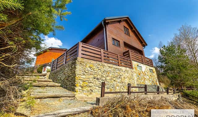 Prodej chaty/chalupy 80 m² s pozemkem 553 m², Holotín, okres Pardubice