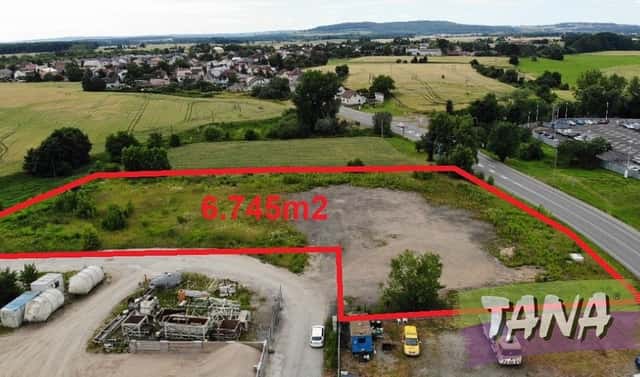 Prodej komerčního pozemku 6 745 m², Mnichovo Hradiště – Veselá, okres Mladá Boleslav