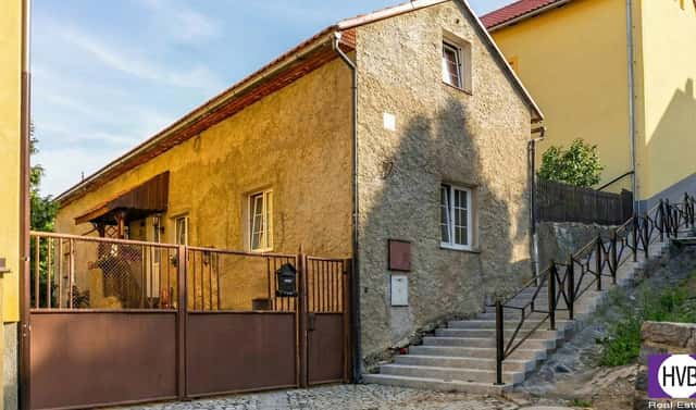 Prodej domu 170 m² s pozemkem 347 m², V Průhonu, Holubice, okres Praha-západ