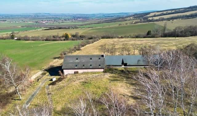 Prodej domu 750 m² s pozemkem 3 110 m², Tvarožná Lhota, okres Hodonín