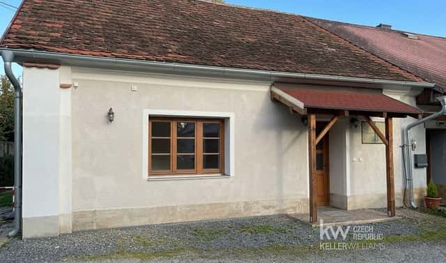 Pronájem domu 60 m² s pozemkem 79 m², Kamenný Přívoz – Kamenný Újezdec, okres Praha-západ